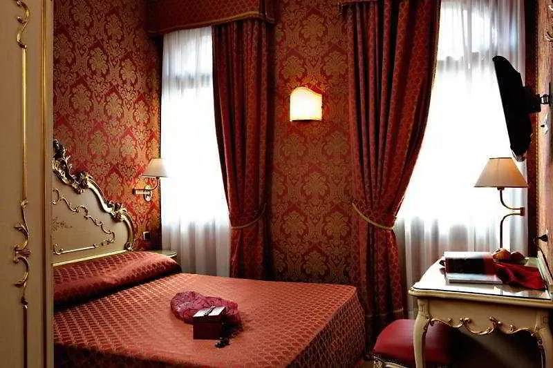 Ca' Pedrocchi Hotel Venice Guest house