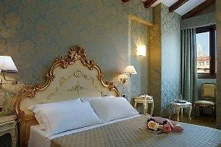 Ca' Pedrocchi Hotel Venice 3*,