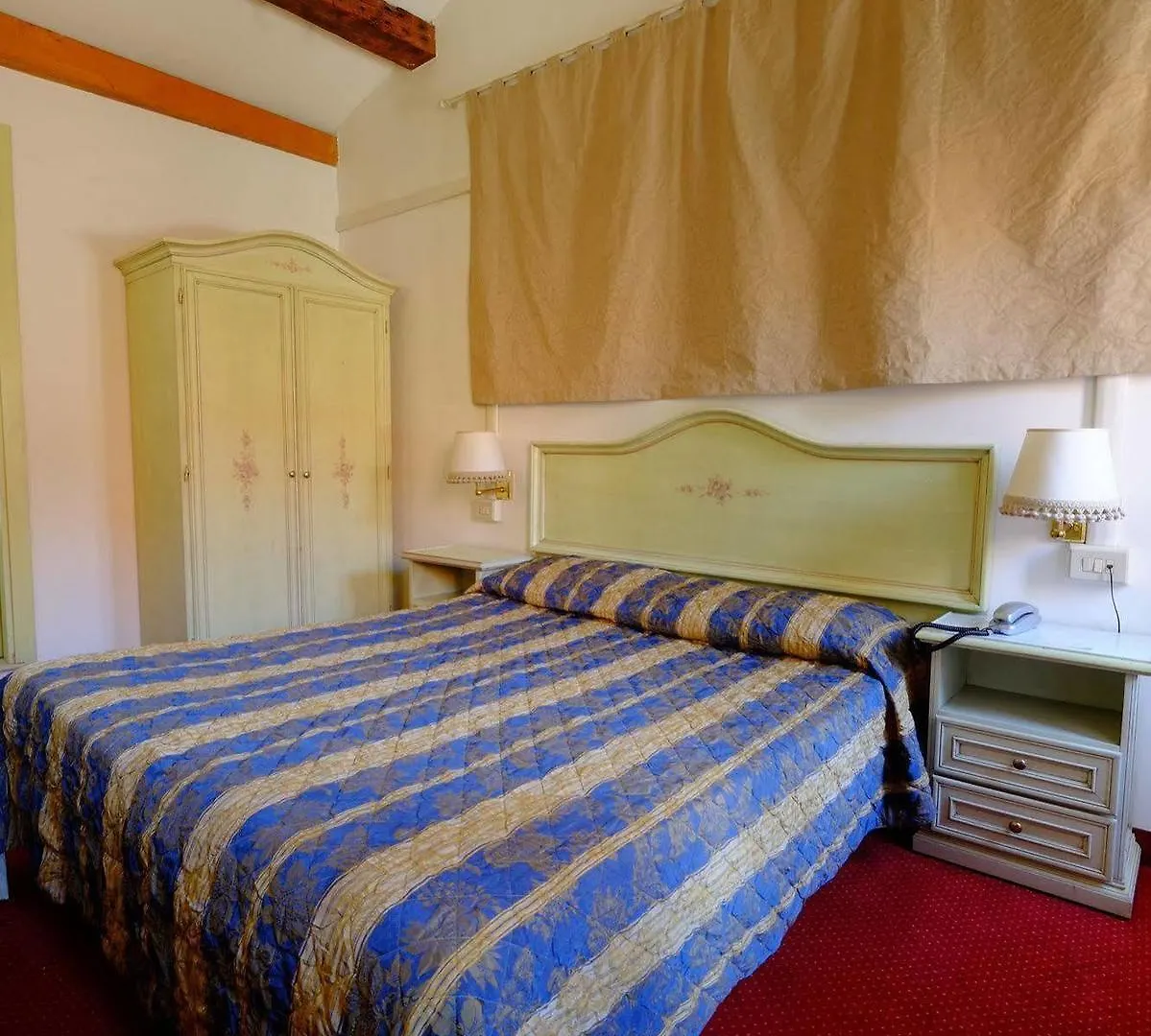 Ca' Pedrocchi Otel Venedik Konukevi
